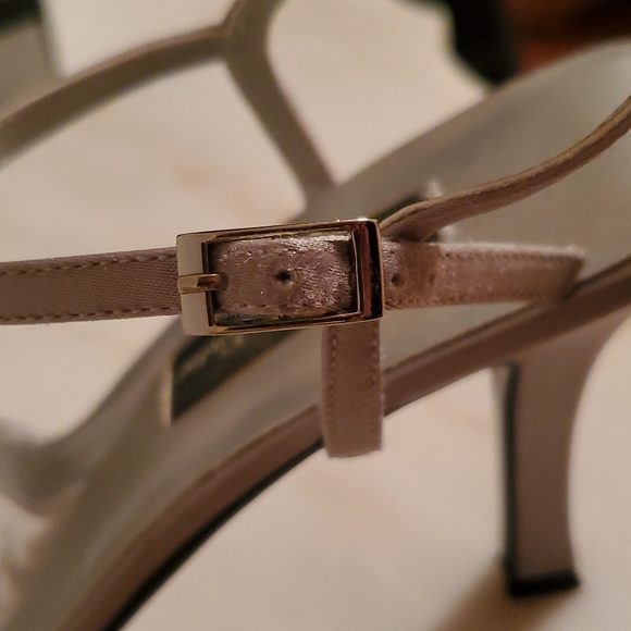 Silver grey heels - Picture 5 of 5